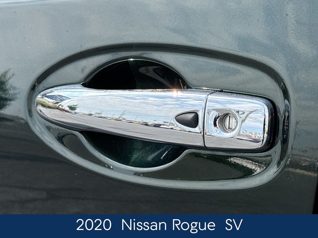 2020 Nissan Rogue SV photo 7