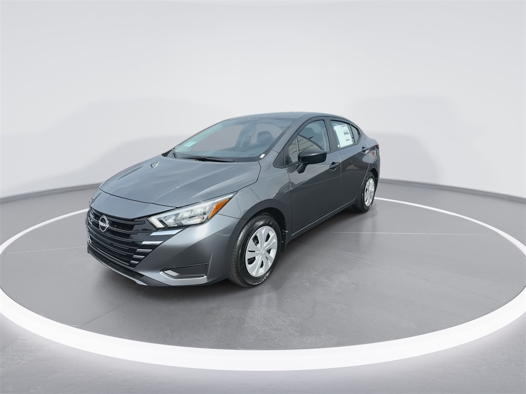 2025 Nissan Versa 1.6 S photo 4