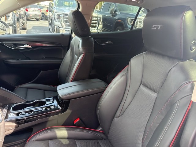 2023 Buick Envision Essence photo 11