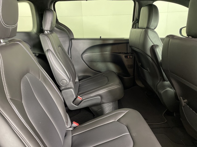 2026 Chrysler Voyager LX photo 15