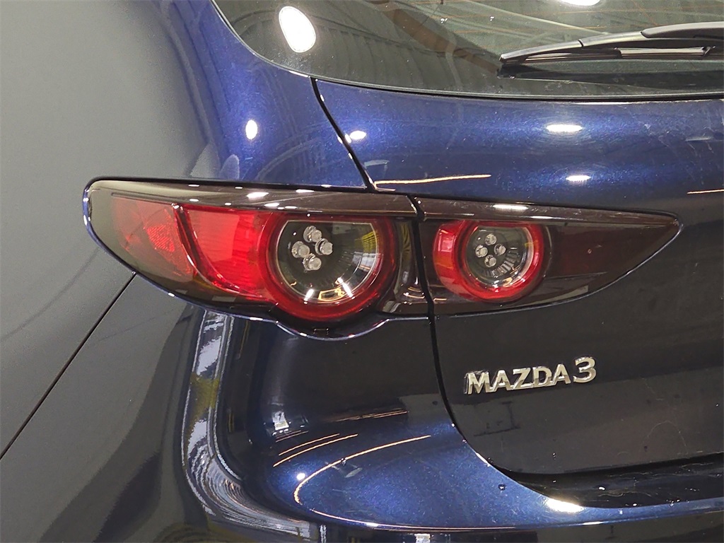 2020 Mazda Mazda3 Preferred Hatchback photo 29