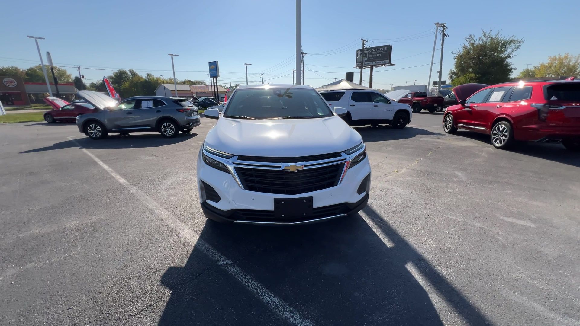 2023 Chevrolet Equinox LT photo 3