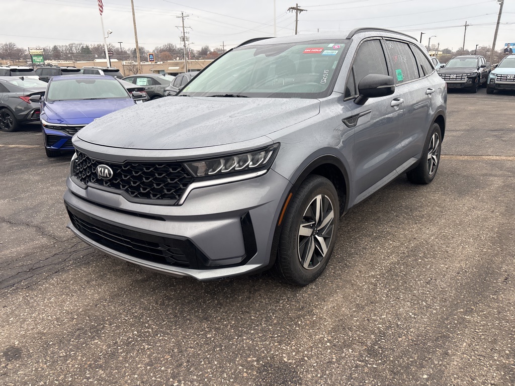 2021 Kia Sorento S's photo