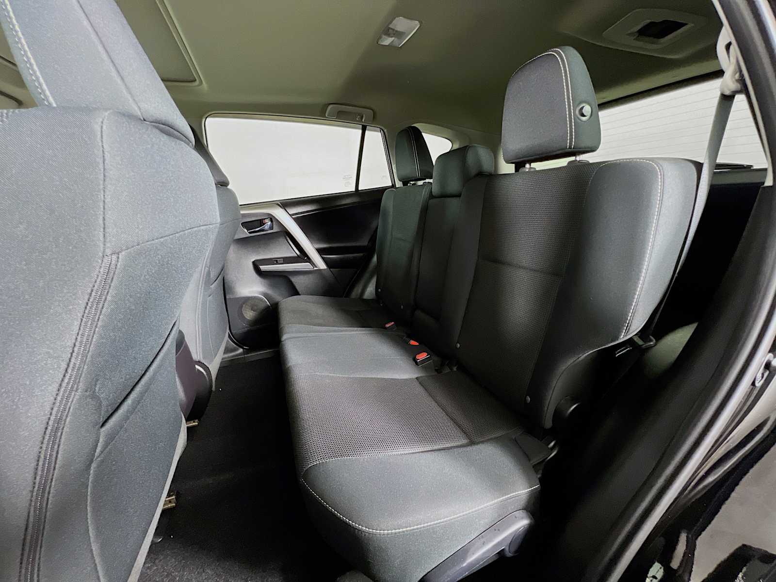 2018 Toyota RAV4 XLE photo 21