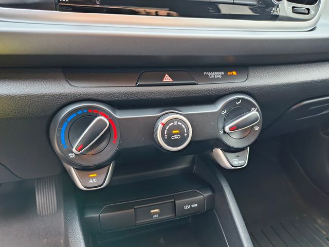 2023 Kia Rio S photo 18