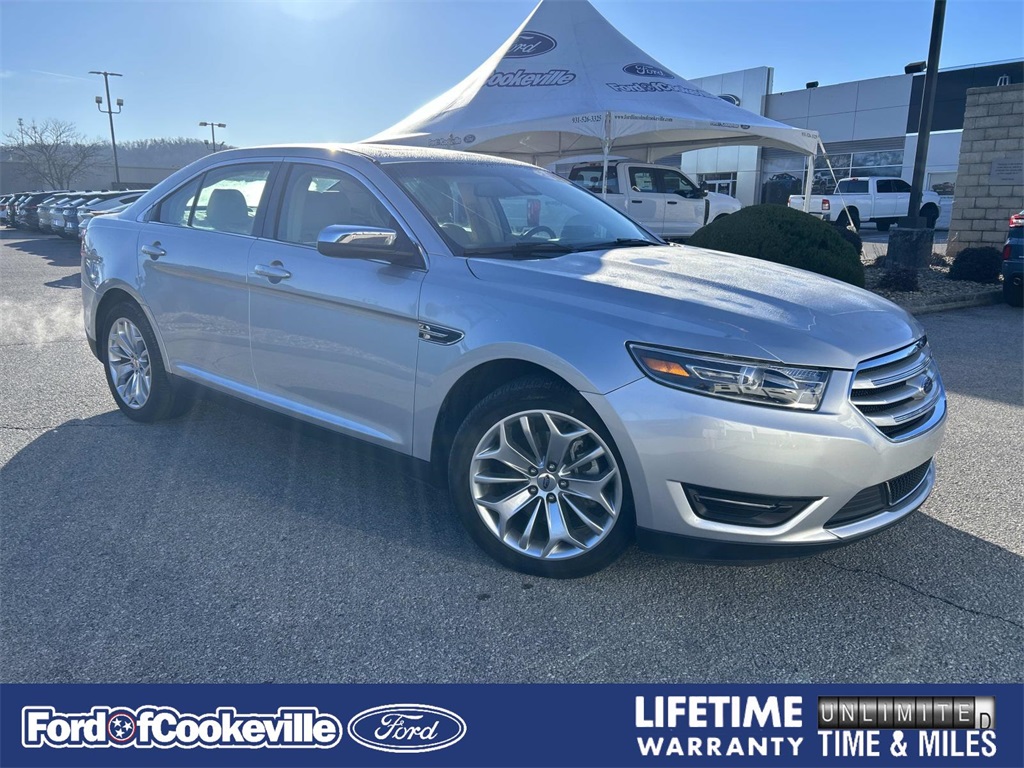 2018 Ford Taurus Limited's photo