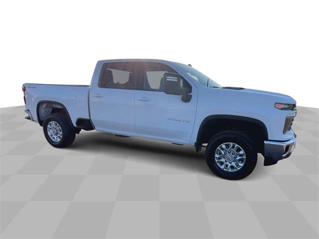 2025 Chevrolet Silverado 3500HD LT photo 2