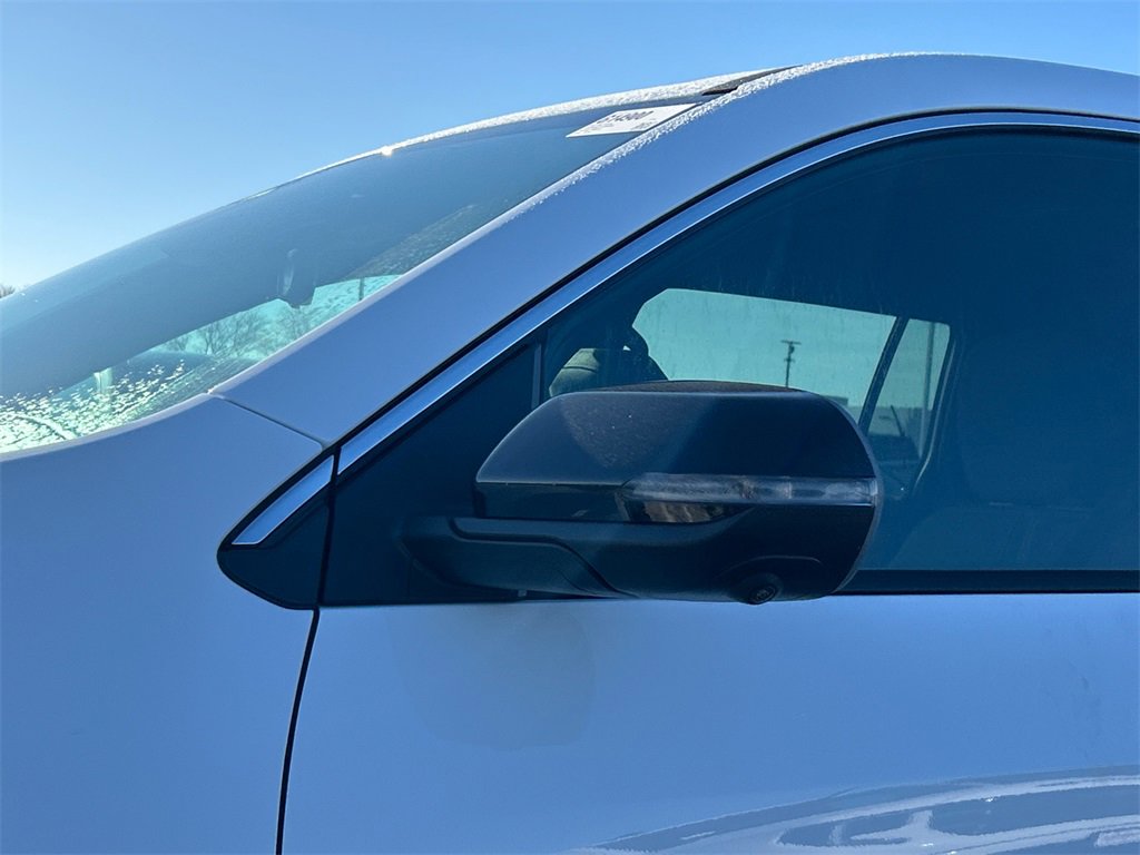 2026 GMC ACADIA - Image 11