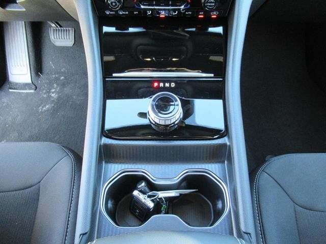 2025 Jeep Grand Cherokee Laredo photo 21