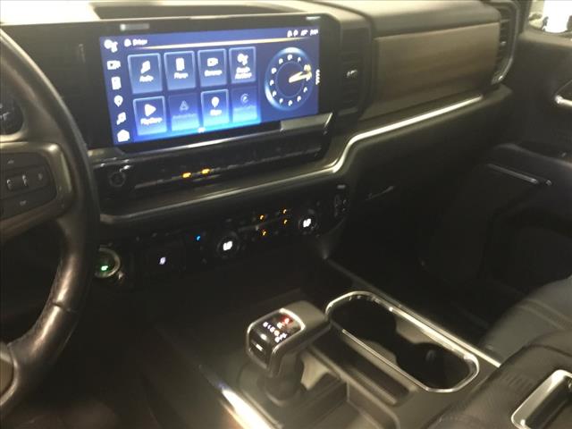 2022 Chevrolet Silverado 1500 High Country photo 14
