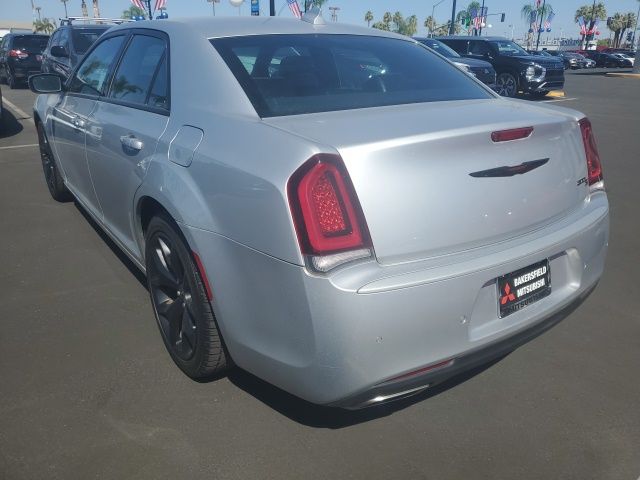 2021 Chrysler 300 S photo 6