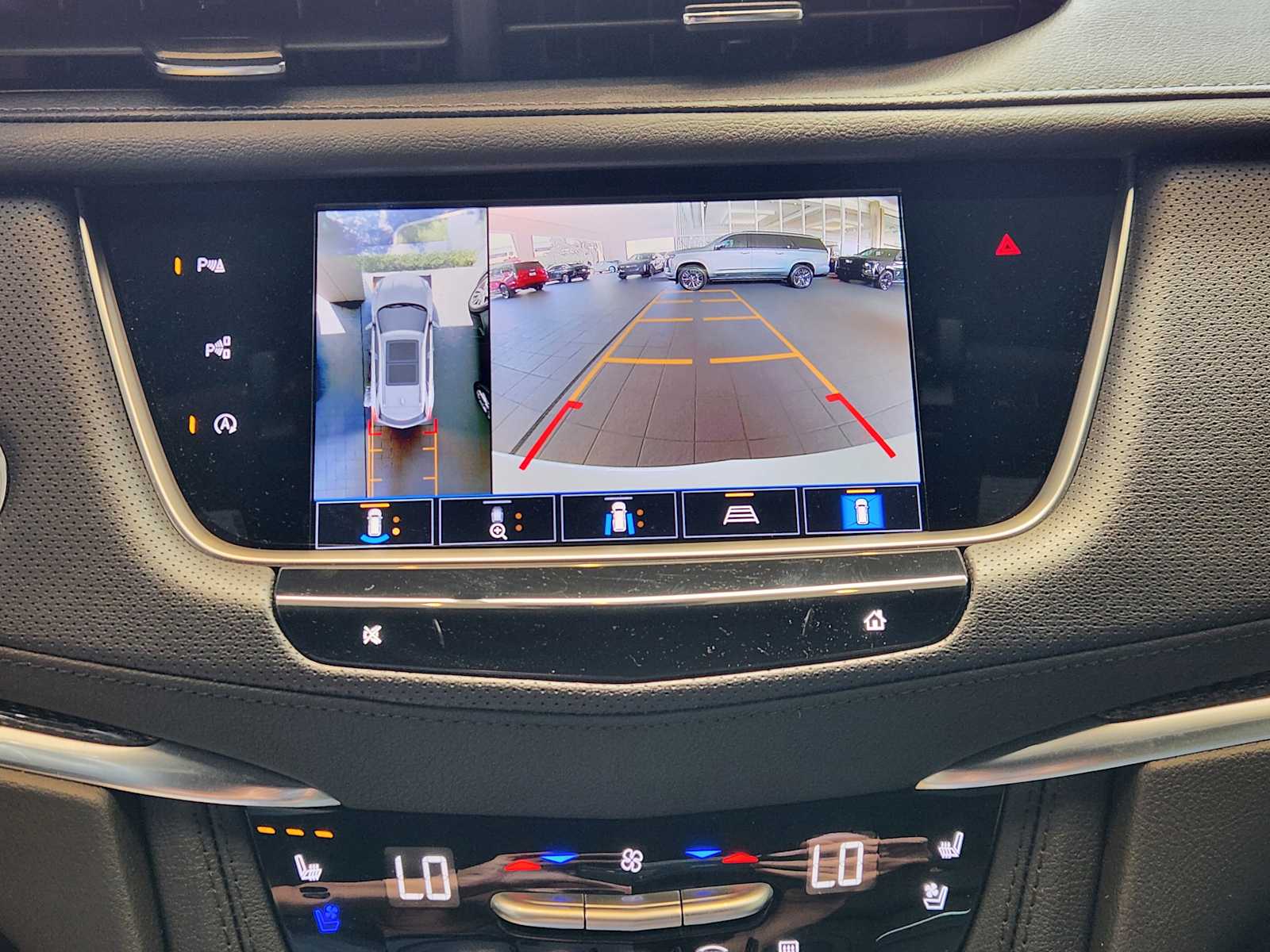 2025 Cadillac XT5 Sport photo 12