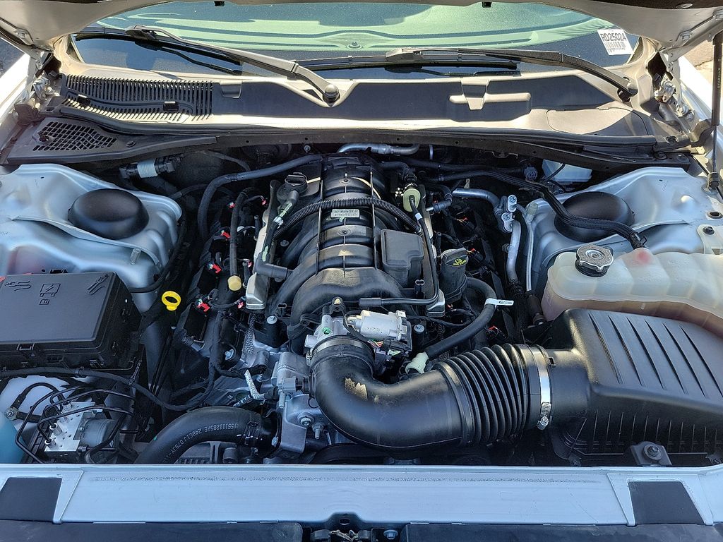 2023 Dodge Challenger R/T photo 17