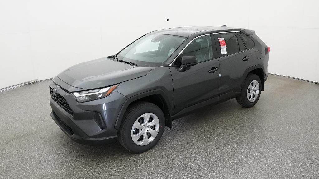 2025 Toyota RAV4 LE's photo