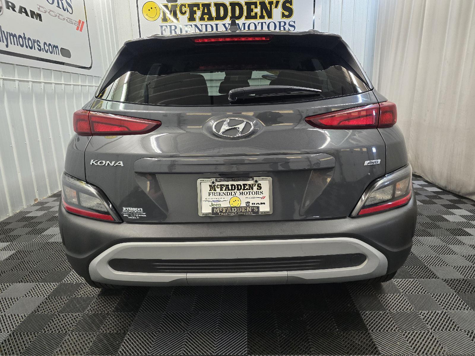 2023 Hyundai Kona SEL photo 3