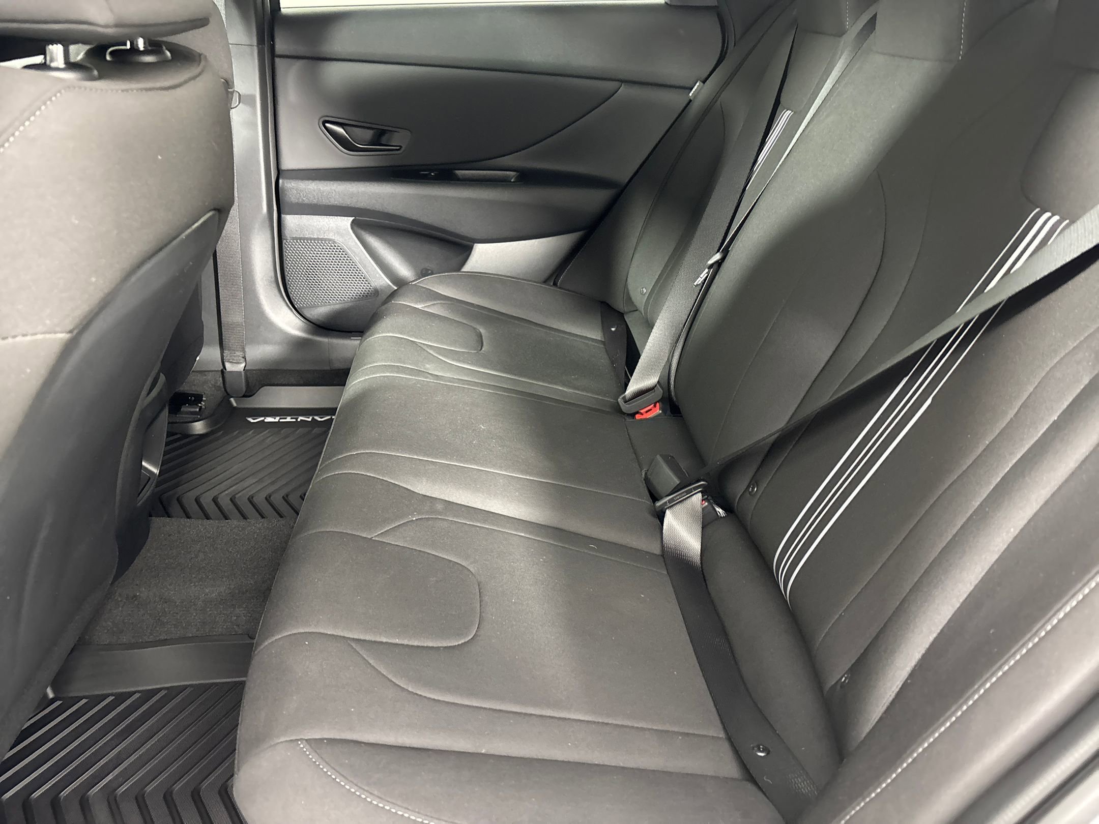 2025 Hyundai Elantra SEL Sport photo 22