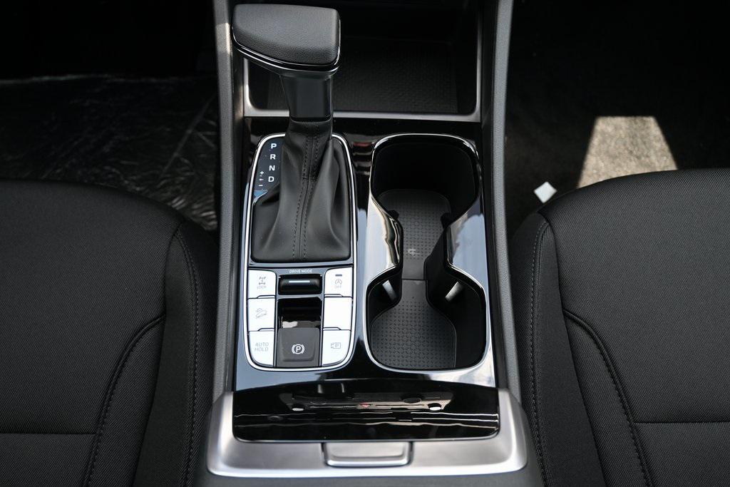 2025 Hyundai Tucson SE photo 11