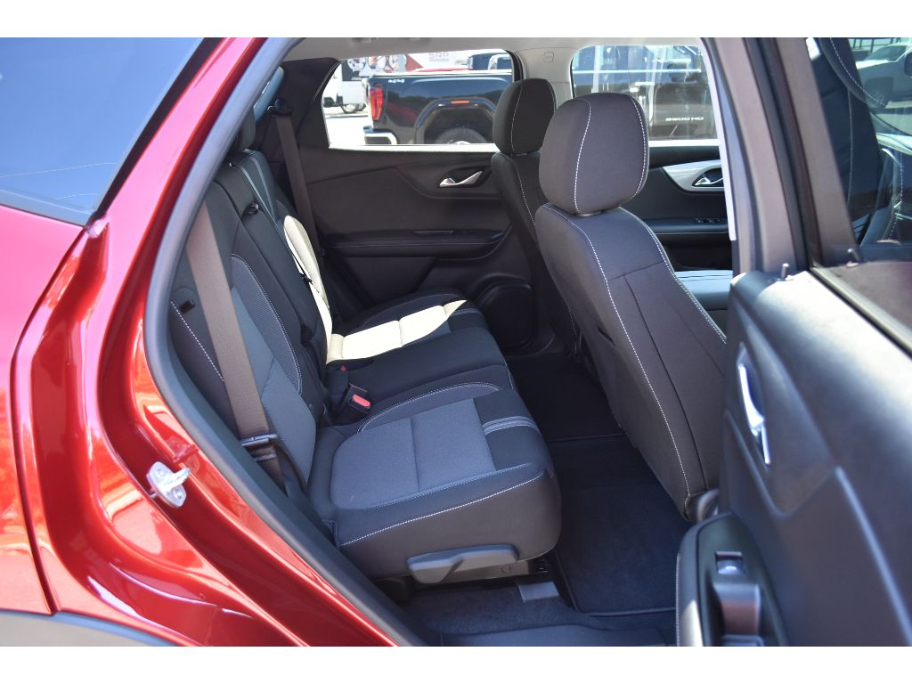 2025 Chevrolet Blazer 2LT photo 18