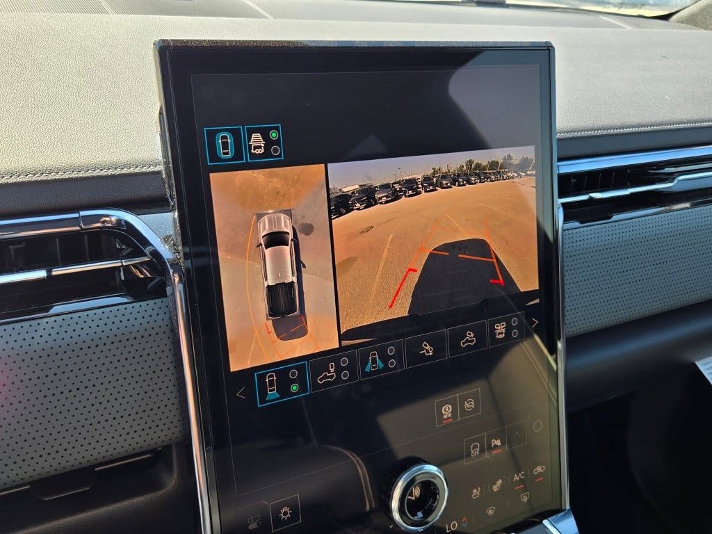 2026 Gmc Sierra EV AT4 photo 29