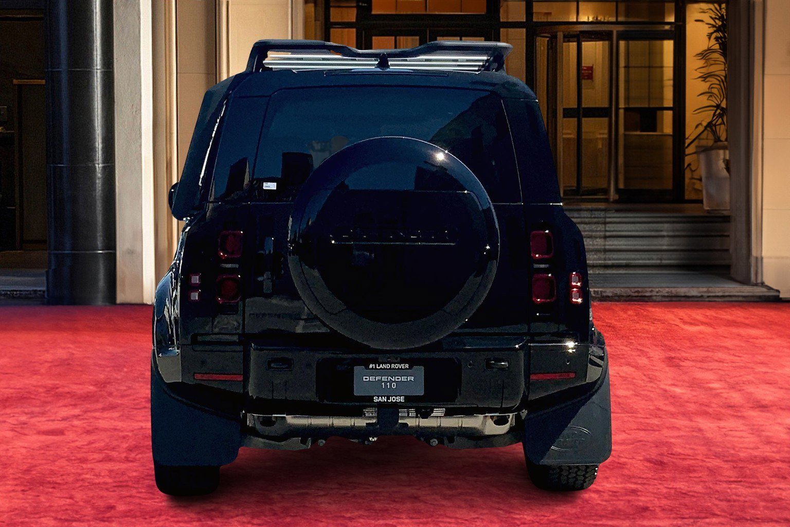 2024 Land Rover Defender 110 X-Dynamic SE photo 3