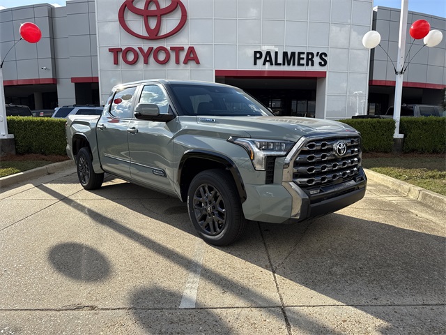 2026 Toyota Tundra Platinum's photo