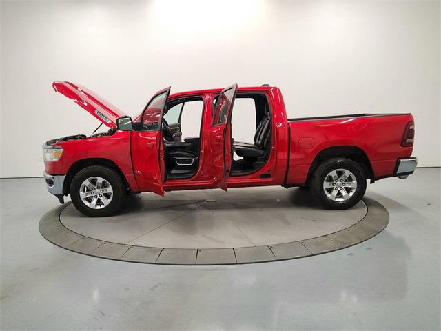 2024 Ram 1500 Laramie photo 12