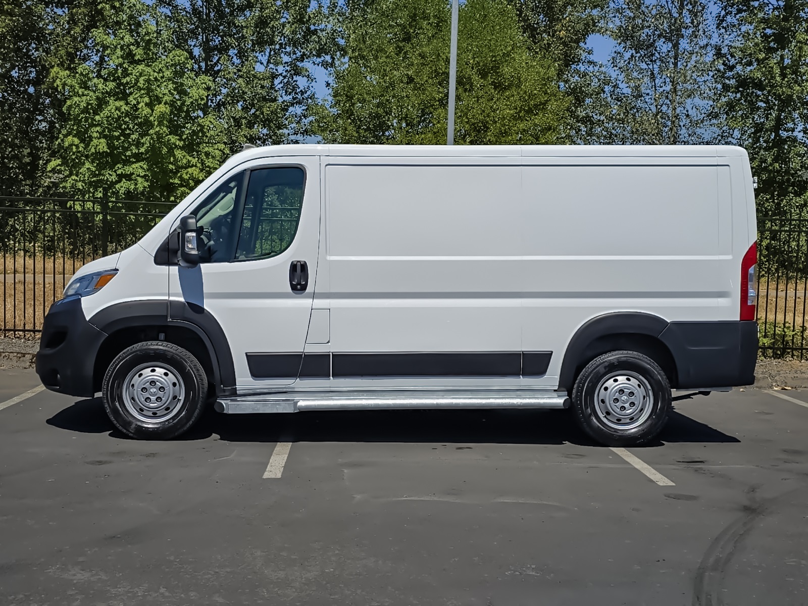 2023 Ram ProMaster 2500 Base photo 5
