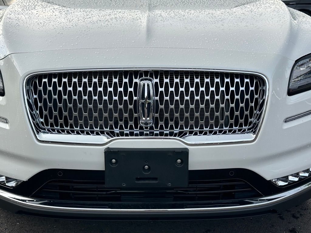 2022 Lincoln Nautilus Black Label photo 7