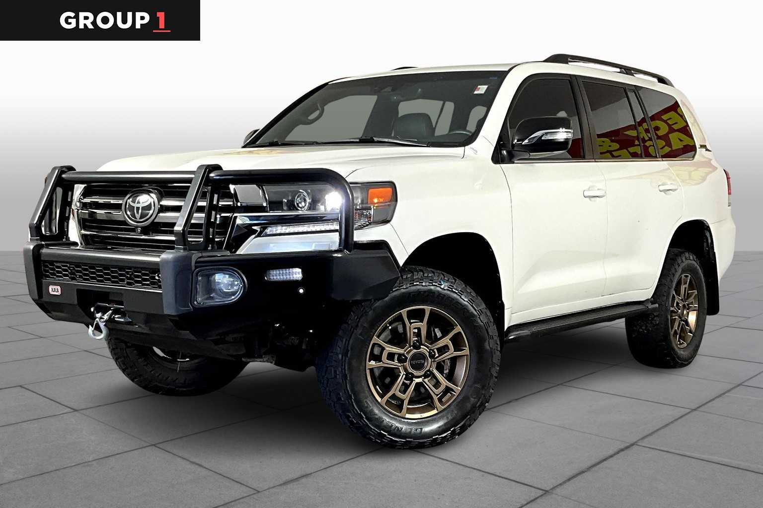 2020 Toyota Land Cruiser Heritage Edition