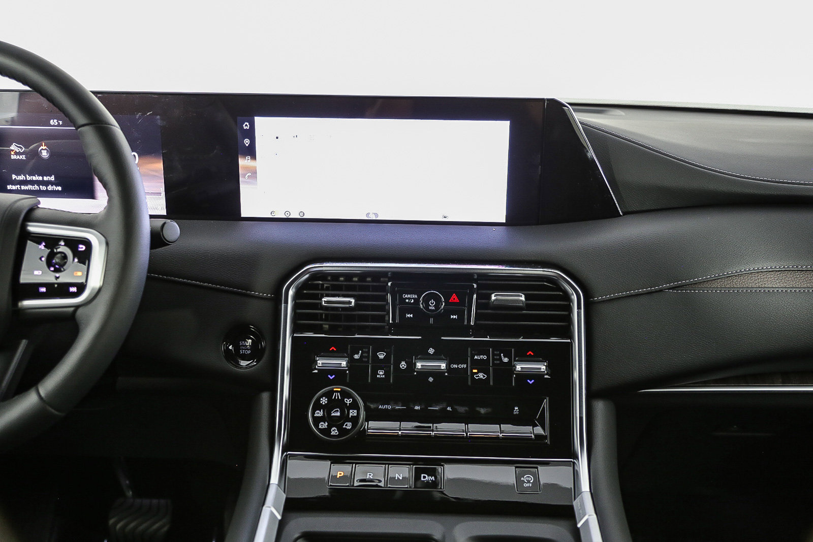 2025 Nissan Armada SL photo 13