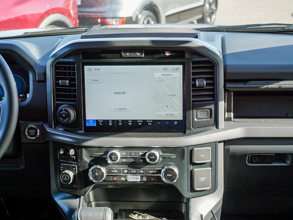 2025 Ford F-150 XLT photo 14