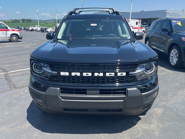 2025 Ford Bronco Sport Outer Banks photo 2