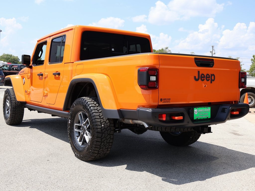 2025 Jeep Gladiator Mojave photo 2