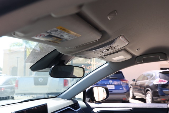 2024 Toyota RAV4 XLE photo 9