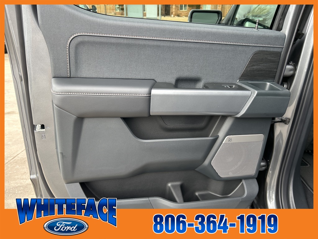 2025 Ford F-150 Lariat photo 30