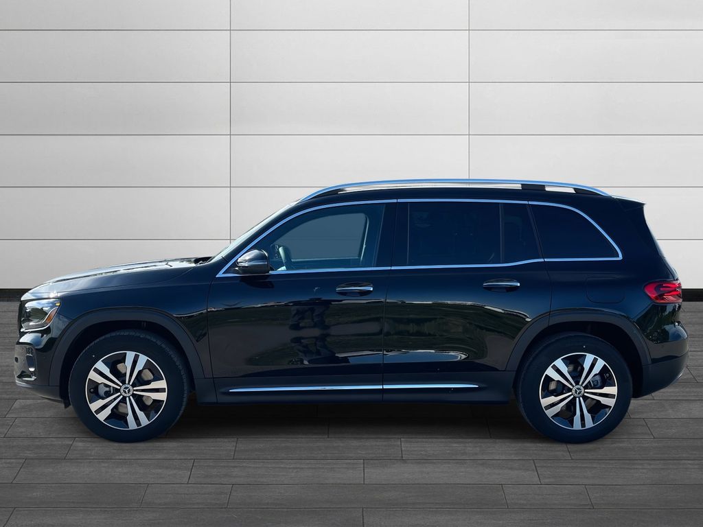 2025 Mercedes Benz GLB 250 photo 4