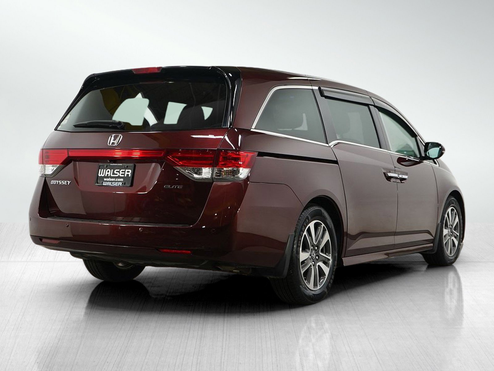 2017 Honda Odyssey Touring Elite photo 5