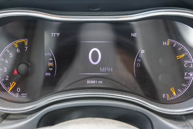 Used 2018 Red Jeep Trailhawk image 32