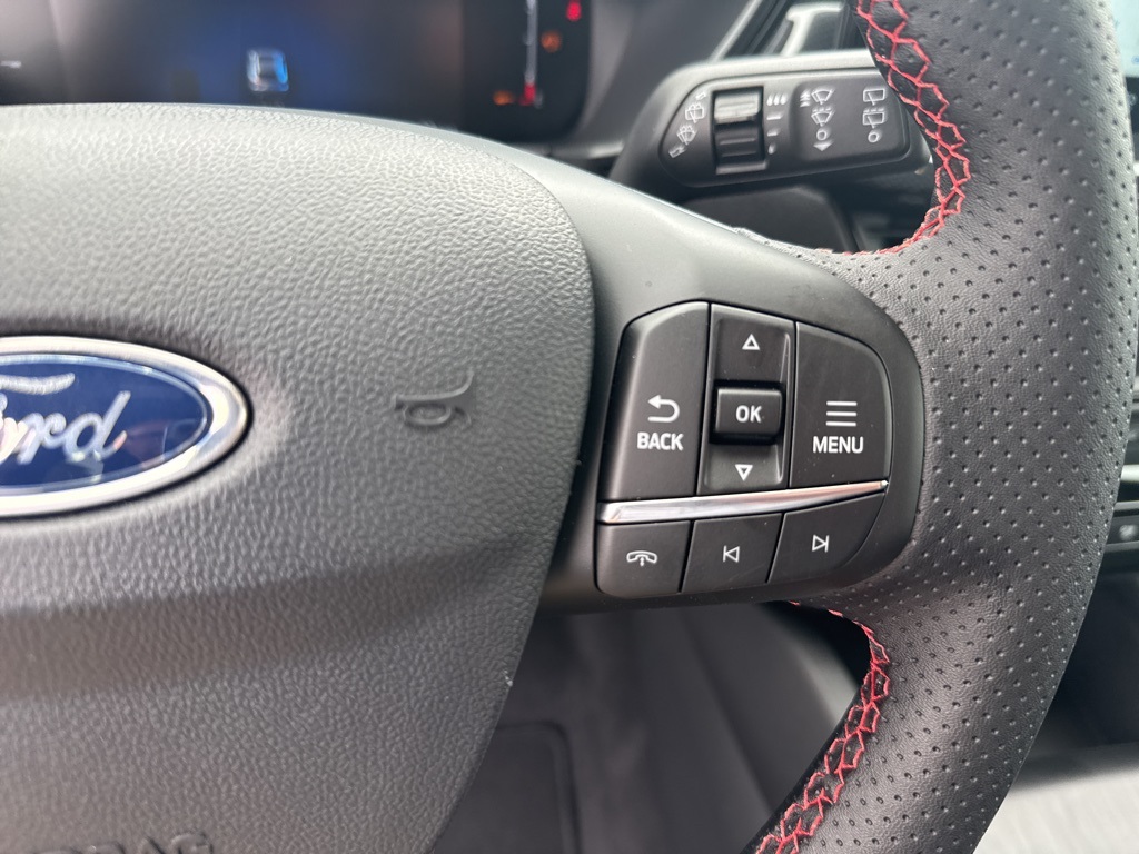 2025 Ford Escape ST-Line photo 31