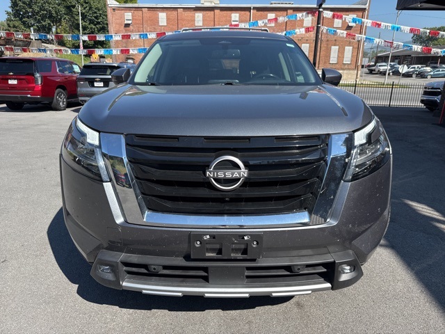2022 Nissan Pathfinder SL photo 4