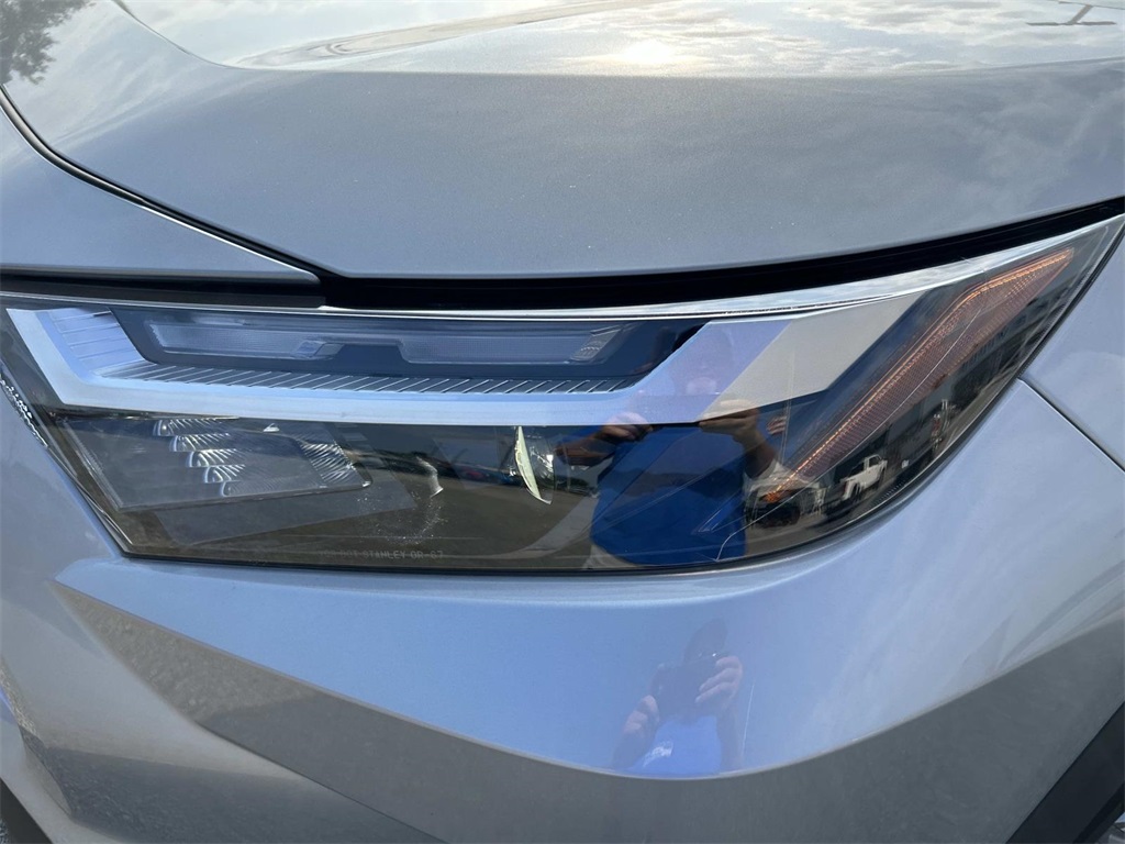 2024 Toyota RAV4 XLE photo 10