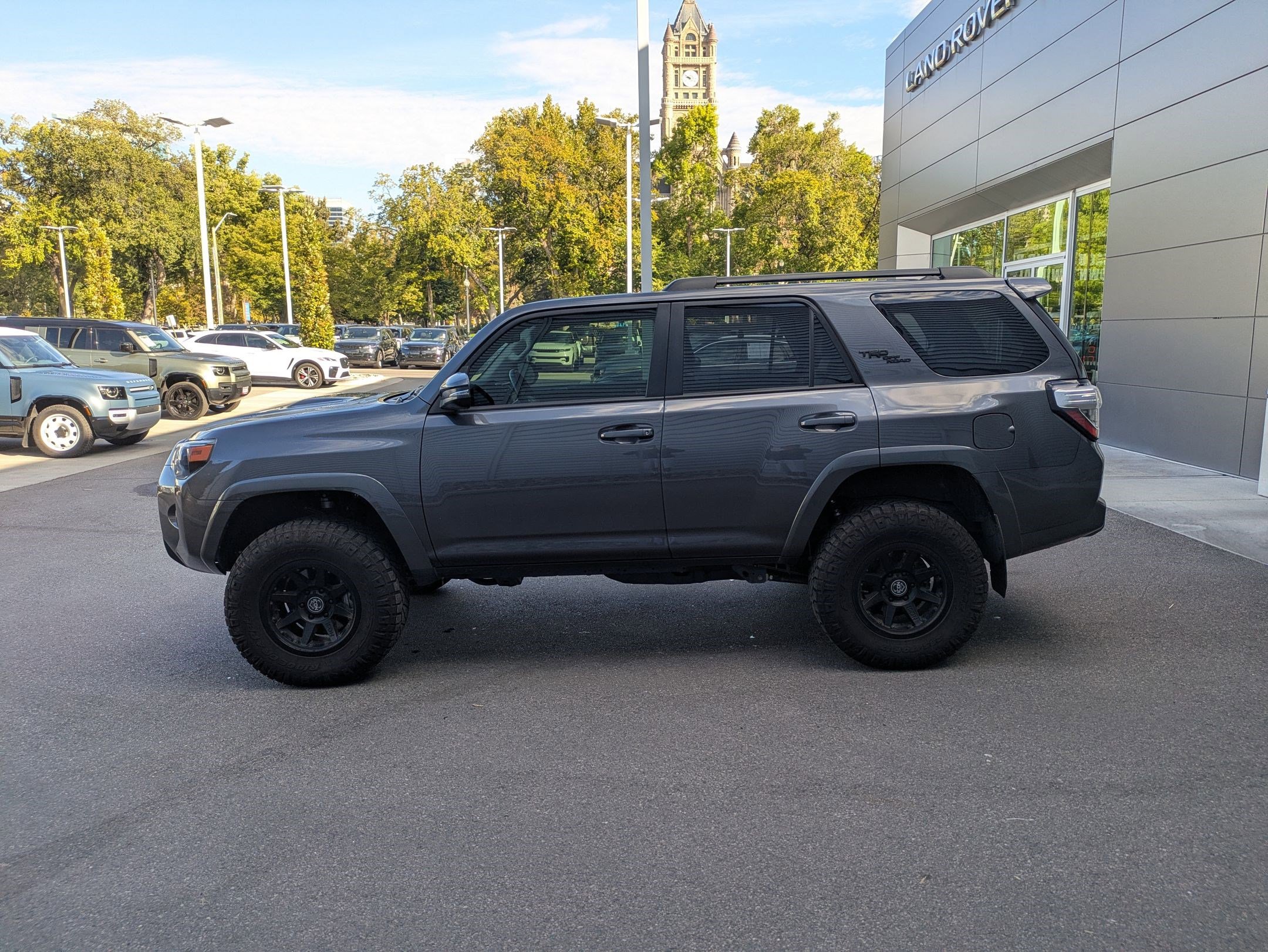 2023 Toyota 4Runner TRD photo 7