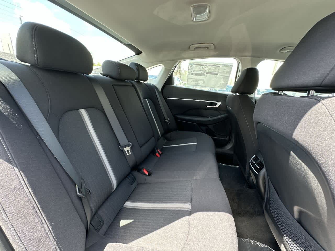 2025 Hyundai Sonata Hybrid SEL photo 26