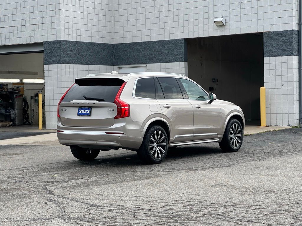 2023 Volvo XC90 Plus AWD Sport photo 2