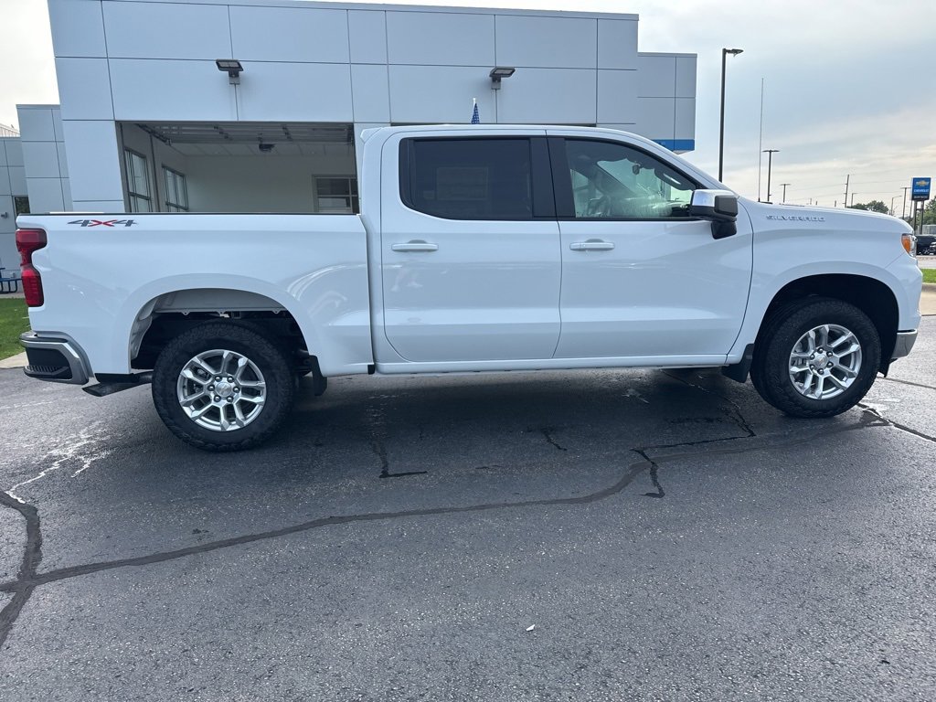 2026 Chevrolet Silverado 1500 LT photo 8
