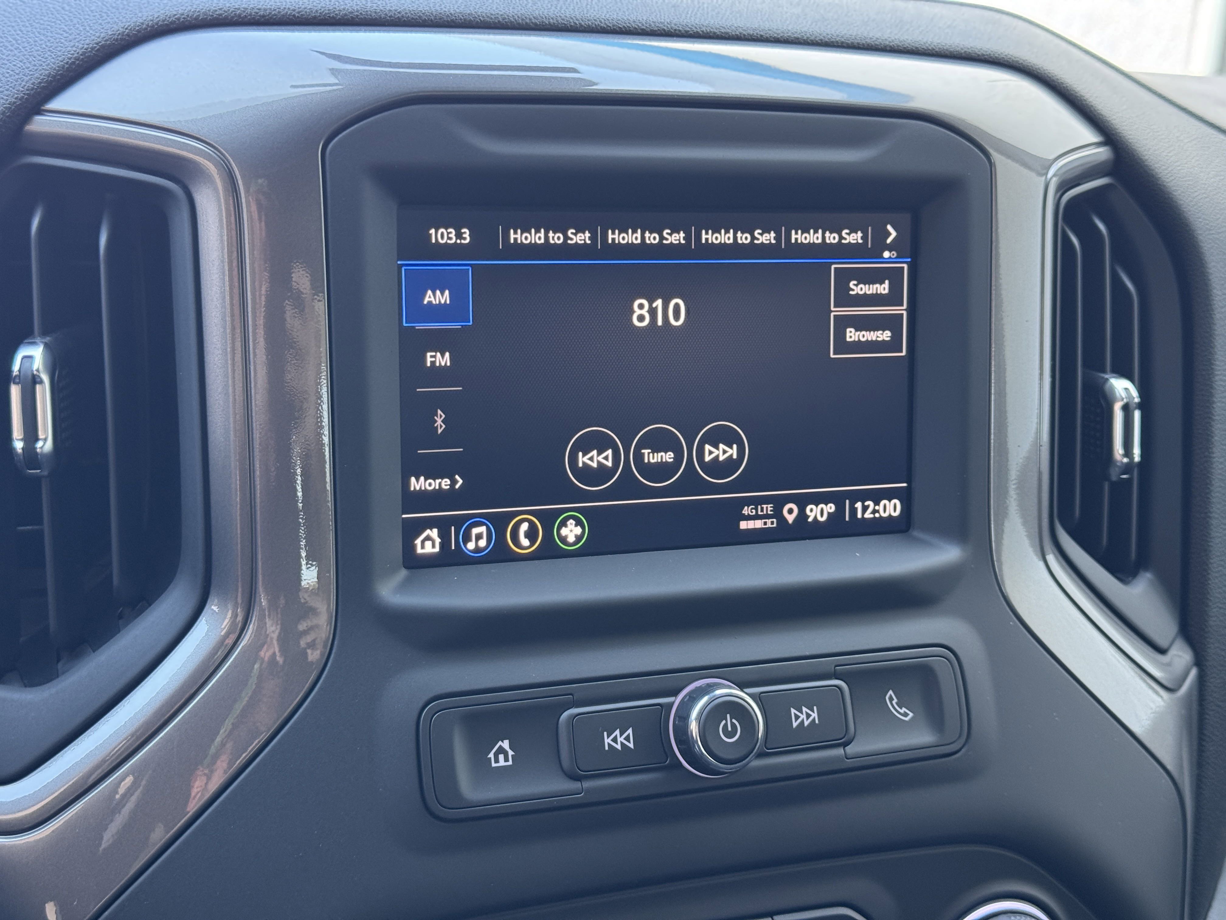 2025 Chevrolet Silverado 2500HD photo 8