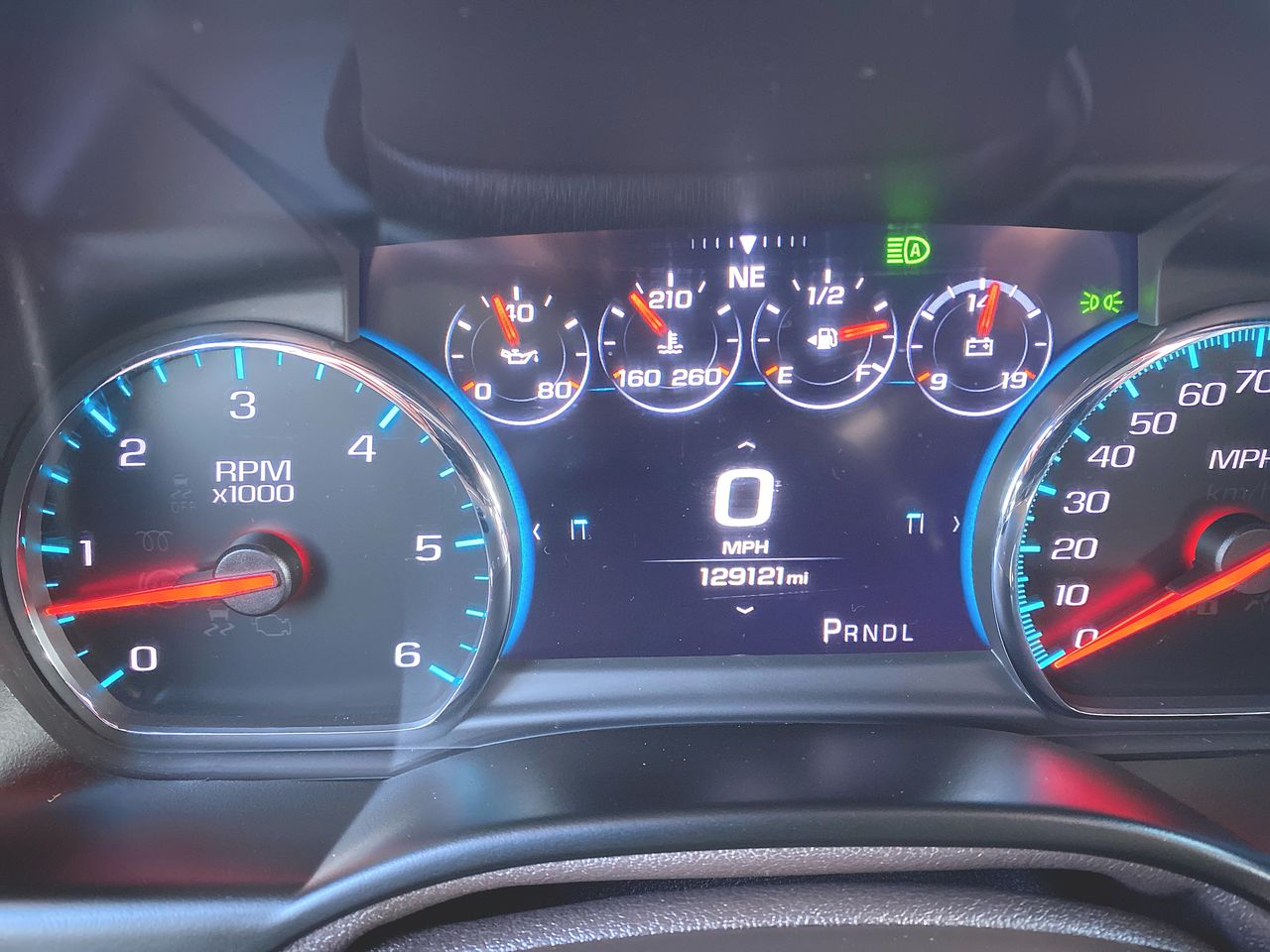 2019 Chevrolet Suburban Premier photo 4