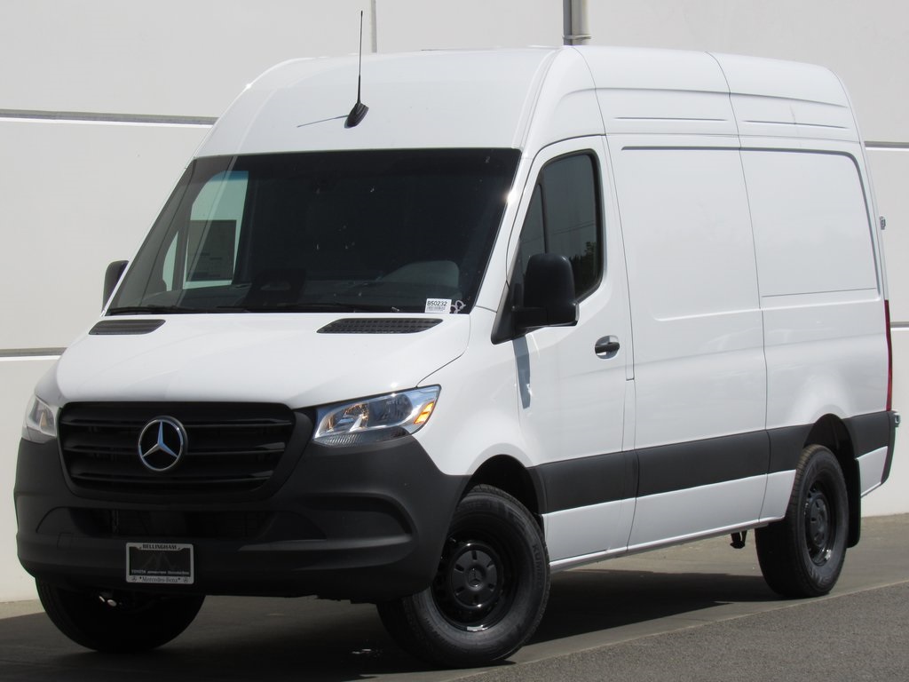 2025 Mercedes-Benz Sprinter Cargo Van Base's photo