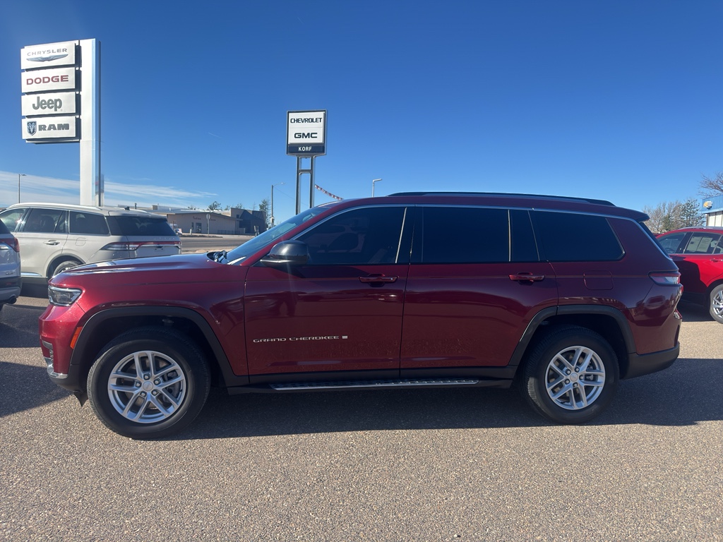 2022 Jeep Grand Cherokee L Laredo's photo