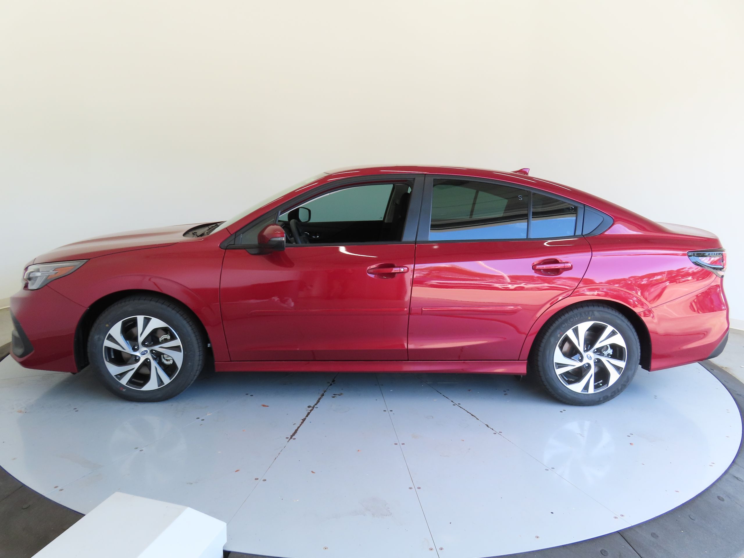 2025 Subaru Legacy Premium photo 4